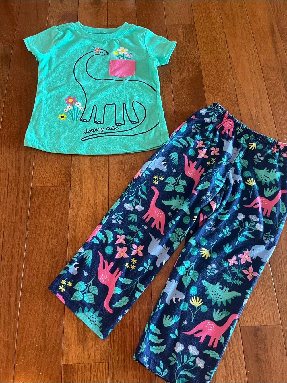 Girls 5T Winter Pajama Lot
